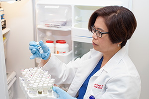 Fellow Cora Astorga, MD, conducts research in the laboratory of Pamela Kling, MD, whose work focuses on the developmental and nutritional regulation of red blood cell production.